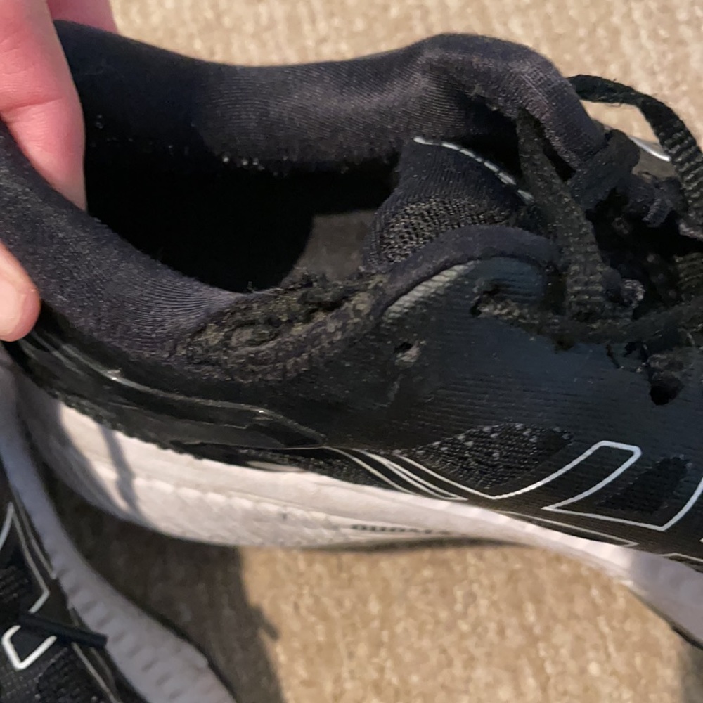 WORN ASICS - Picture 2 of 3